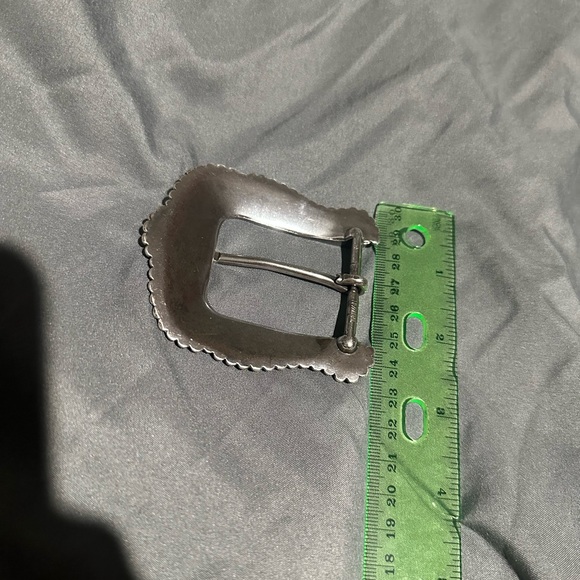 Buckle - Picture 3 of 6